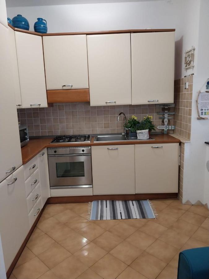 La Casa Di Via Musso Apartment Ноли Екстериор снимка